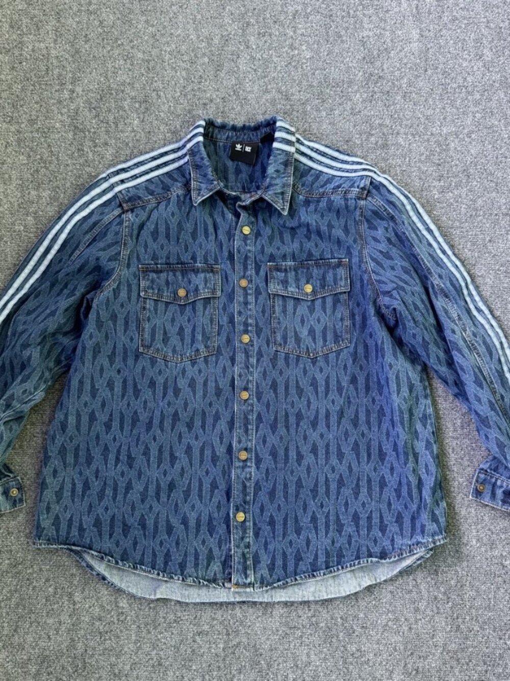 adidas x Ivy Park Denim Overshirt Blue Monogram Mens L 3 Stripe Snap